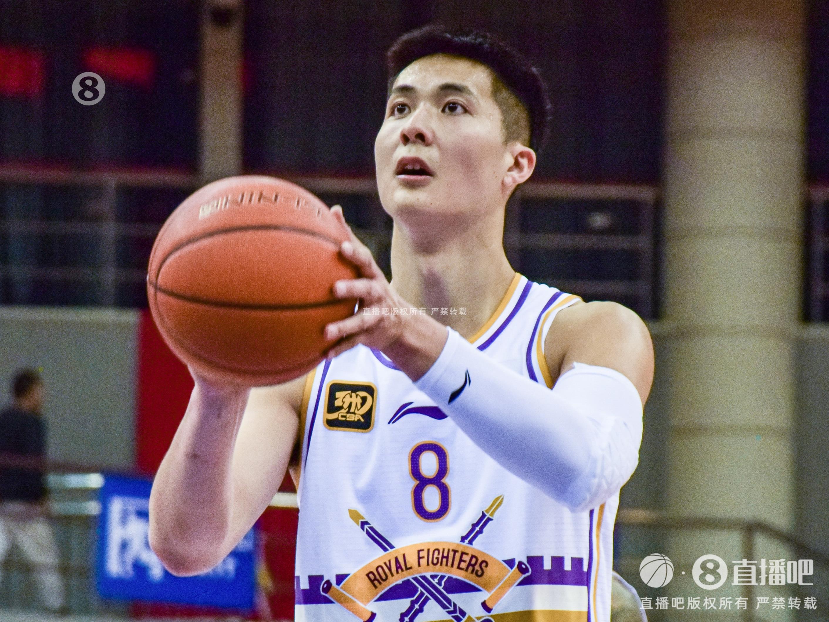 拼盡全力！朱松瑋11中9拿到22分4板6助 三分6中4